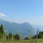 Walking's House Mountain Iseo Hospitality * Lovere