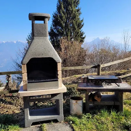 Semesterbostad Walking's House Mountain Iseo Hospitality