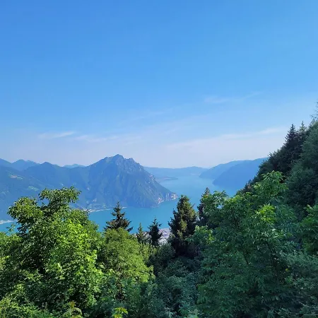 Semesterbostad Walking's House Mountain Iseo Hospitality