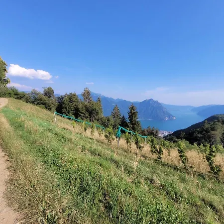Semesterbostad Walking's House Mountain Iseo Hospitality Lovere