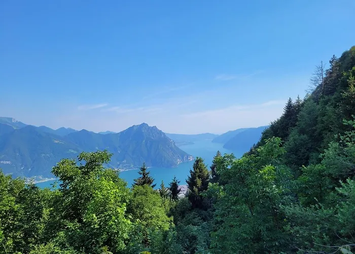 Дом отдыха Walking's House Mountain Iseo Hospitality